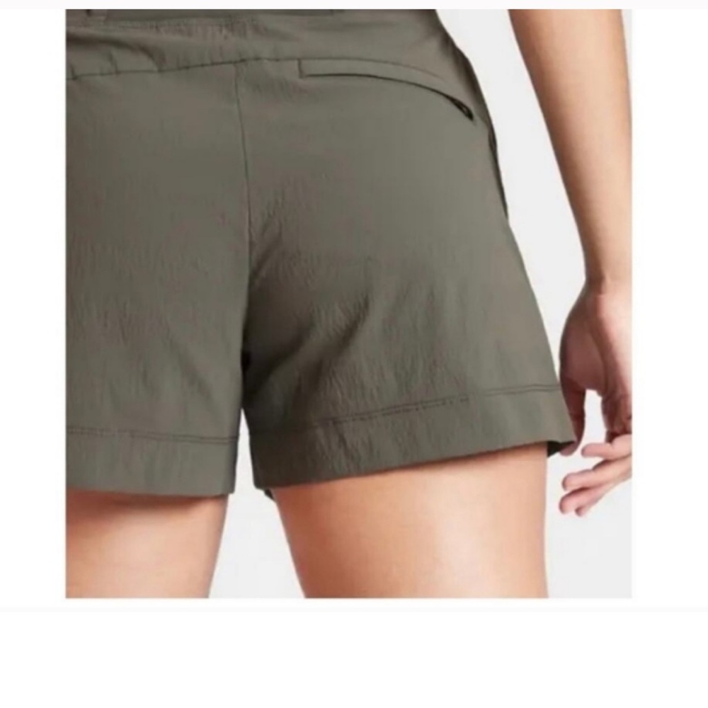 ATHLETA Trekkie North Mid-Rise Hiking Athletic Short Size 14 Mt. Olive - Picture 6 of 7